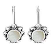 Mother of Pearl Oval Earrings - e362